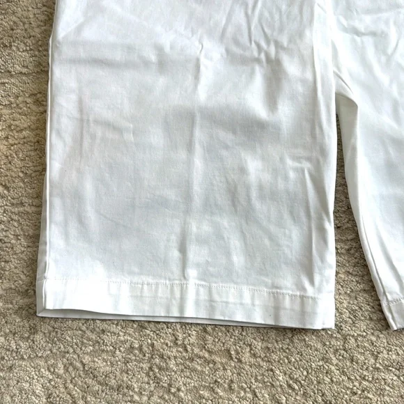 *LIKE NEW* Talbots Women's Perfect Crisp White Flat Front Bermuda Shorts - 8 - Picture 3 of 10